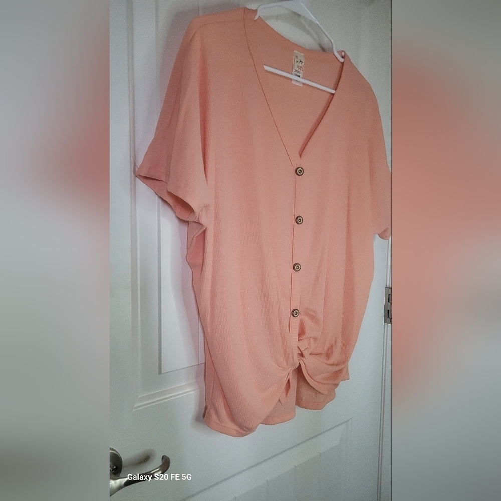 7th Ray Button-Down Top